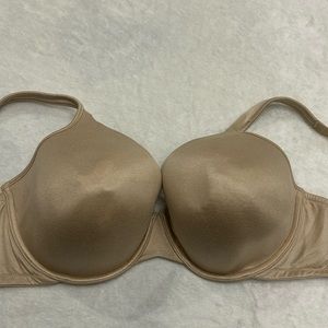 40DD Vanity Fair teeshirt bra with full coverage